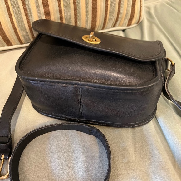 Vintage Coach Collegiate Bag - Picture 3 of 12